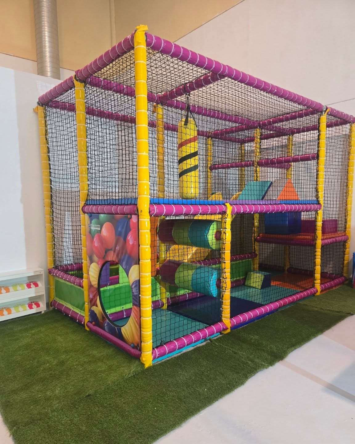 Zona de juegos infantiles